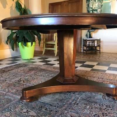 Table guéridon en acajou de style anglais