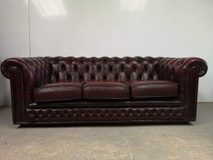 CANAPE CHESTERFIELD CUIR BORDEAUX BAMBOU