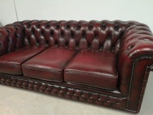CANAPE CHESTERFIELD CUIR BORDEAUX BAMBOU