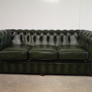 Canapé chesterfield cuir vert vintage