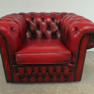 Fauteuil chesterfield cuir rouge oxblood