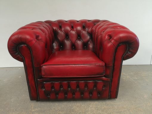 FAUTEUIL CHESTERFIELD ROUGE