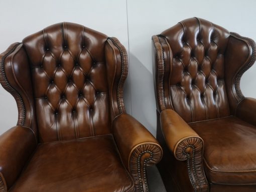 FAUTEUILS CHESTERFIELD CUIR MARRON
